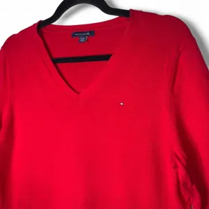 Y2K Tommy Hilfiger Red V-Neck Sweater Women's L 100% Cotton Tiny Logo Preppy thumbnail 2
