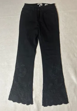 William Rast Black Embroidered Crop Flare Jeans Size 25 Boho Scalloped Hem Denim thumbnail 1