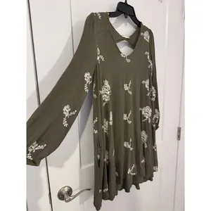 Green Altar’d State Dress (Size Medium) thumbnail 2