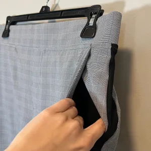 Athleta Brooklyn Ankle Pant Grey Glen Plaid Black Side Stripe Tapered Size 4T thumbnail 4