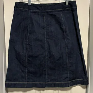 Ann Taylor Dark Wash Denim A-Line Skirt Women’s Classic Jean Skirt thumbnail 2