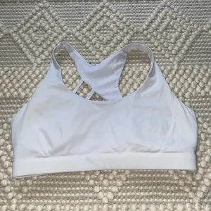 WHITE SPORTS BRA Size M thumbnail 1