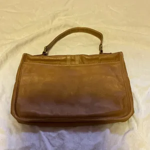 Vintage 70s Cognac Brown Leather Top Handle Handbag Classic Structured Purse thumbnail 6