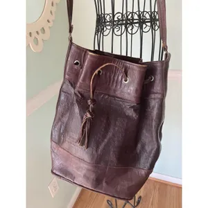 Leather Barrel Shoulder/Crossbody Bag Brown Leather Brass‎ Hardware Boho thumbnail 2