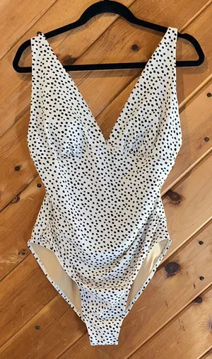 Old navy ruched black & white cheetah print one piece swimsuit thumbnail 1