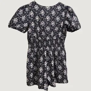 Anthropologie The Katerina Button-Front Romper Size M Black Floral‎ thumbnail 4