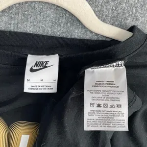 Nike Black White Swoosh Gold Air Short Sleeve Tee Shirt Grunge Alt Streetwear thumbnail 5