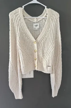 Abercrombie &‎ Fitch Womens XS Cream Chunky Knit Cropped V-Neck Cardigan Sweater thumbnail 1