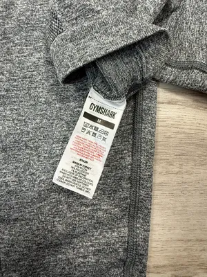Gymshark woman’s grey leggings thumbnail 4