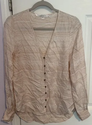 Veronica Beard Silk Blouse‎ Sz 8 Pink Blush Nordic Loop Buttons Quiet Luxury EUC thumbnail 1