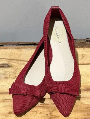 Ruby Red Tahari Ballet Slippers Flats Bow Detail Athens Size 9 A27‎ thumbnail 1