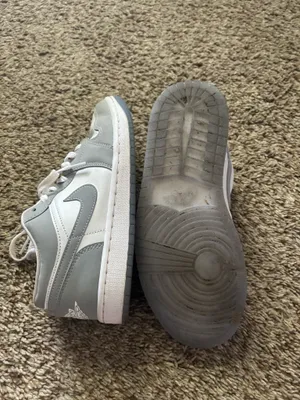 Nike women’s Jordan’s thumbnail 3