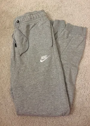 Nike Joggers thumbnail 1