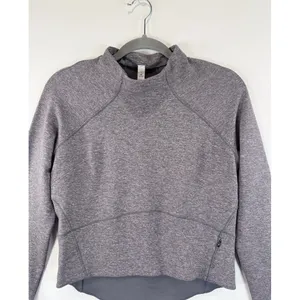 Lululemon Womens Top Gray Hill And Valley Mock Neck Cropped Long Sleeve Size 6 thumbnail 7