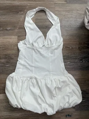 White mini dress Size M thumbnail 2