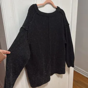 Off Shoulder Sweater Black Size M thumbnail 5