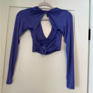 Medium Urban Outfitters Backless V neck Top thumbnail 2