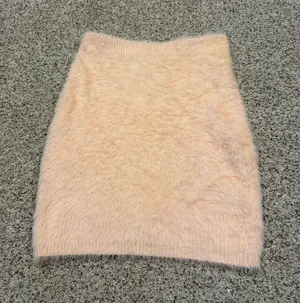 Skirt  thumbnail 1