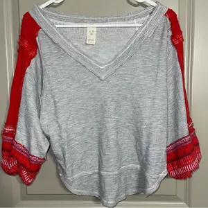 We the Free People Red embroidered Bubble‎ Sleeve Gray Shirt XS thumbnail 4