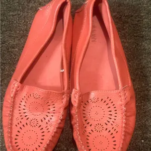 Women's old navy flat shoes size 6 thumbnail 1