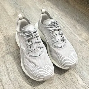 APL Streamline lilac women’s sneakers size 6.5. thumbnail 2