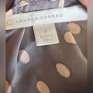 Lauren Conrad Polka Dot Tie Back Blouse Women's S Gray Pink Cap Sleeve thumbnail 6
