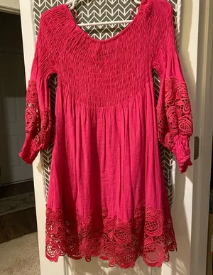 Petal Roz Fuscia color Dress Size Small thumbnail 1