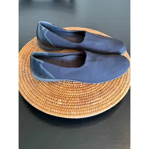 Munro American Womens Fabric Leather Slip On Loafers Comfort Shoes Round Toe 14m thumbnail 2