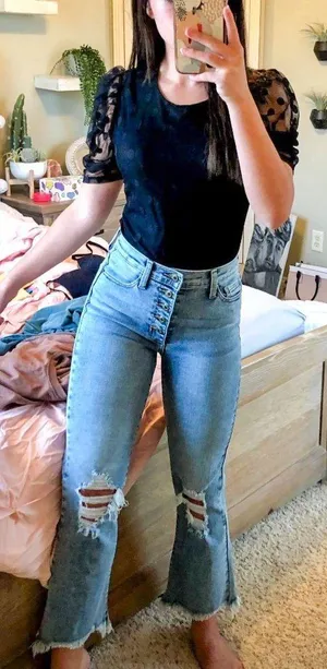 Sneak Peak Boutique Jeans thumbnail 3