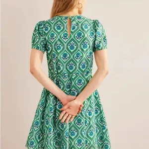 Boden Green/Blue Medallion Pattern Dress Size 14 Short Sleeve Knee Length Cotton thumbnail 2