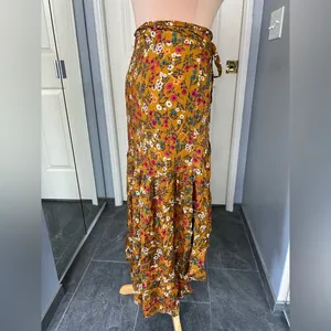 Hayden‎ Floral Cottagecore MIDI Wrap Skirt thumbnail 3