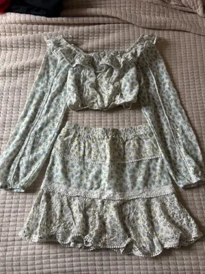 House of harlow two piece set thumbnail 1