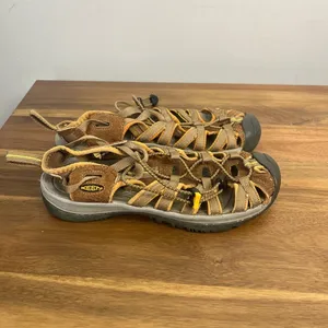 KEEN Newport Outdoor Waterproof Brown Sandal Women's Size 39.5 / 9 thumbnail 3