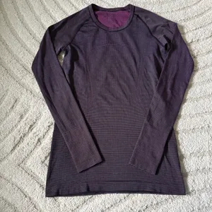 Lululemon Swiftly Tech Long Sleeve Crew Size 8 thumbnail 4