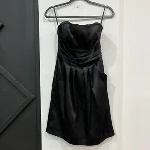 David’s Bridal Formal Bridesmaid Strapless Black Satin Dress Size 4 Pockets thumbnail 3