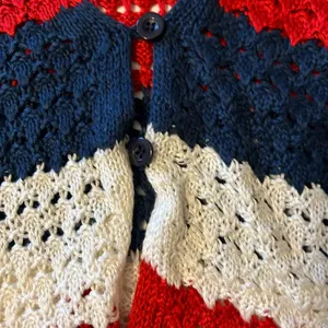 Red White & Blue sweater size XL thumbnail 3