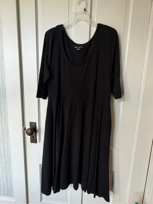 Ava & Viv Black Square-Neck Midi Dress thumbnail 4