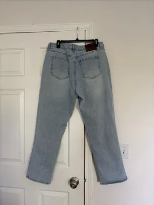 Frye Light Wash Relaxed Women’s Jeans thumbnail 4