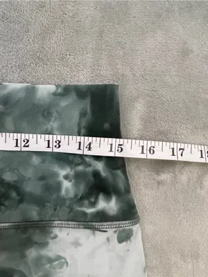 Lululemon biker shorts High-Rise Tie-Dye green activewear yoga Pilates gym 12 thumbnail 5