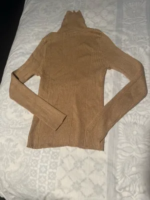 Hooked Up by IOT Ribbed Turtleneck Sweater in Camel Brown thumbnail 3