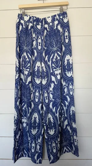 Shall We Women’s Large Blue White Patterned Wide Leg Pants Pull On thumbnail 1