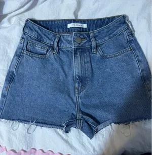 PacSun Shorts thumbnail 1