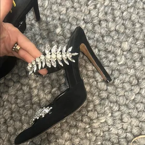 Non Signe Elegant Black Crystal Embellished Slip On Heel Size 7 thumbnail 5