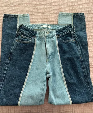 Mom Jeans thumbnail 1