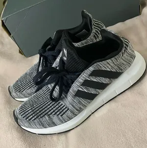 adidas Swift Run J Shoes White/Black Size 5 thumbnail 1