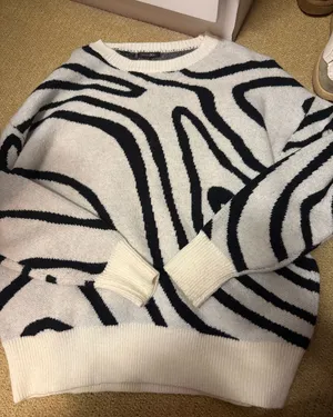 Paper moon sweater  thumbnail 1