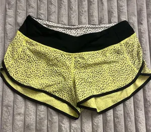Lululemon Shorts Speed Up 2.5" Low-Rise thumbnail 1