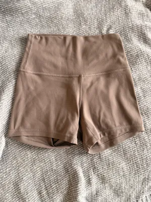Lululemon Align High-Rise Short Taupe 4” Size 4 thumbnail 5