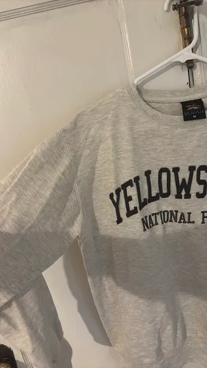 Yellowstone National Park Prairie Mountain Crewneck M Grey thumbnail 5
