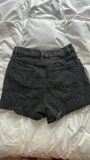 Cloud Ten Black Button Shorts thumbnail 4